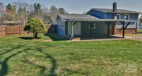 8 Cochran Drive, Arden, NC 28704