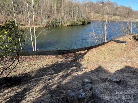 128 Narrows Run Loop, Hendersonville, NC 28791