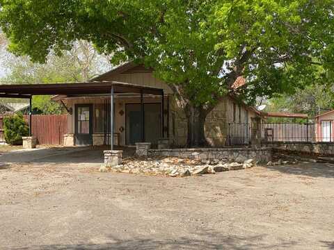 122 La Motte, Brackettville, TX 78832