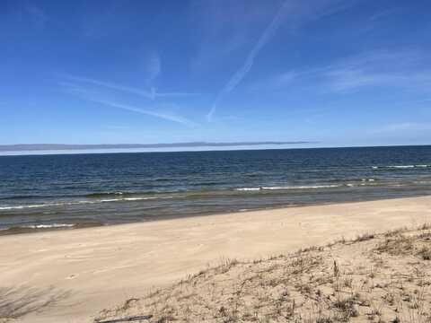 Ridge Road, Pentwater, MI 49449