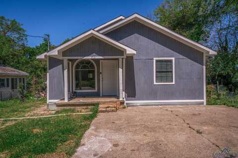 711 Wood Street, Henderson, TX 75652