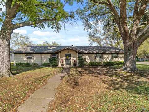 1030 Chevy Chase, Gladewater, TX 75647