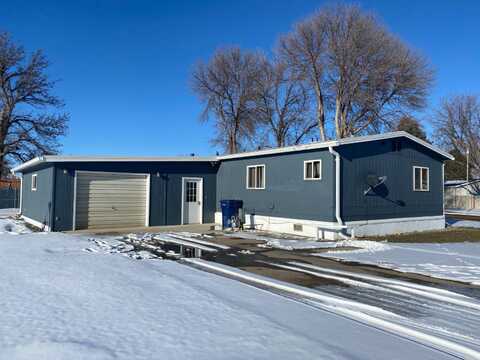 402 7th Ave NE, Sidney, MT 59270