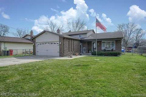 3323 W CLARICE Avenue, Highland, MI 48356