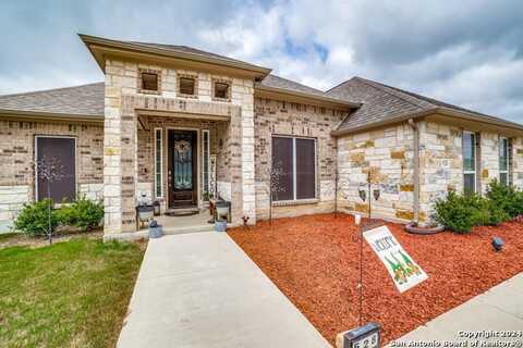 528 LILLY BLF, Castroville, TX 78009