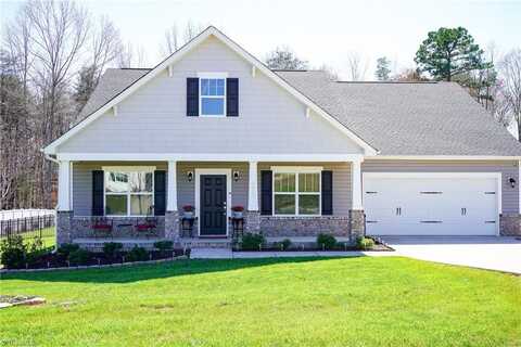 8652 Stone Valley Drive, Clemmons, NC 27012