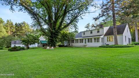 5 Glendale Rd, Stockbridge, MA 01262