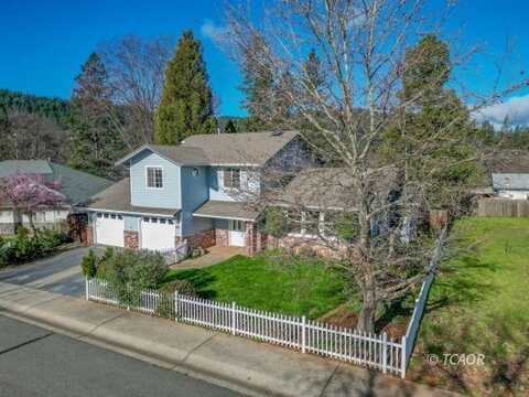 196 Fairway Dr, Weaverville, CA 96093