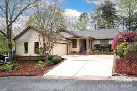 16 Shipmaster Court, Clover, SC 29710