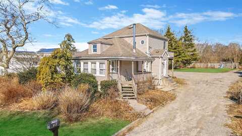 34 Association Road, Bellport, NY 11713