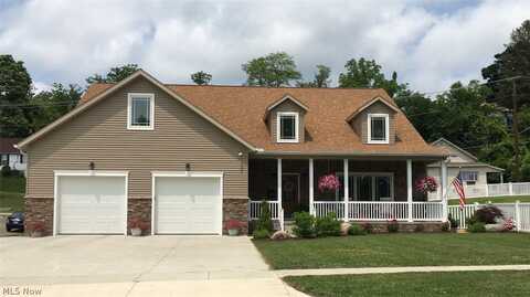 177 W Jefferson Avenue, McConnelsville, OH 43756