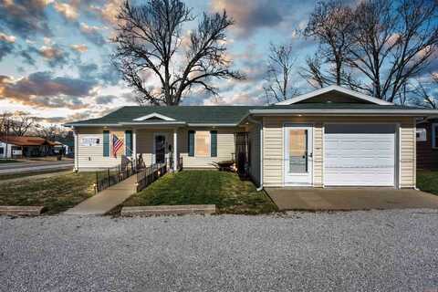 300 W Benton, Windsor, MO 65360