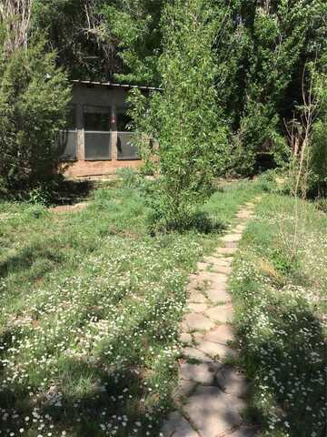 9 County Road B45C, Tecolotito, NM 87711