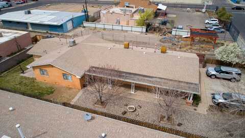 421 California Street SE, Albuquerque, NM 87108