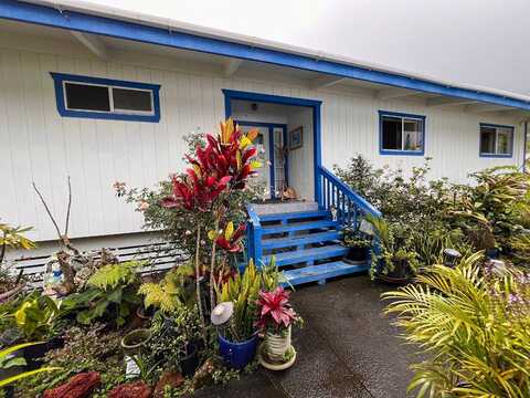 94-5802 AOULI PL, NAALEHU, HI 96772