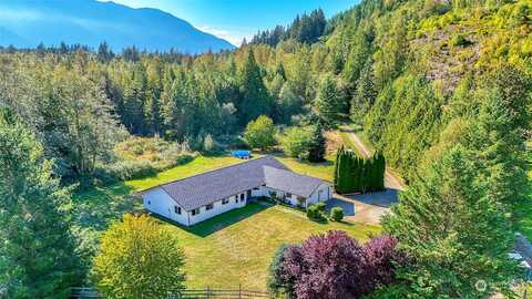 Giles, DARRINGTON, WA 98241