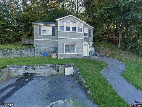 Calverton, NEW FAIRFIELD, CT 06812