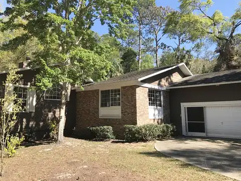 Patricia, YANKEETOWN, FL 34498