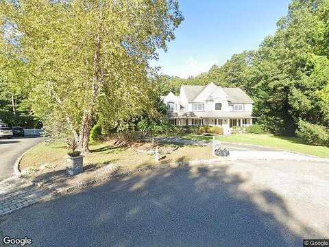 Dionne, NORTHPORT, NY 11768