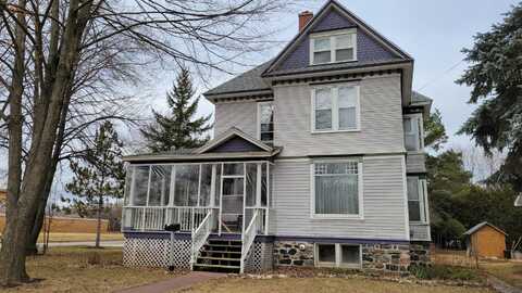 544 Cuyler, Cheboygan, MI 49721