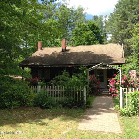 642 Polikoff Rd, Sheffield, MA 01222