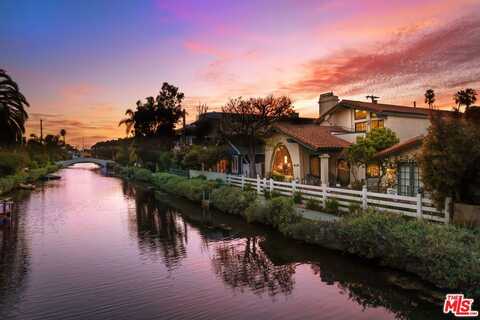 431 Howland Canal, Venice, CA 90291