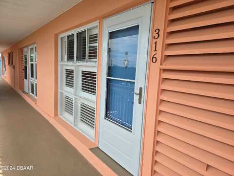 721 S Beach Street, Daytona Beach, FL 32114