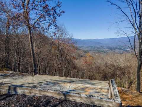 636 Shiners Ridge, Almond, NC 28702