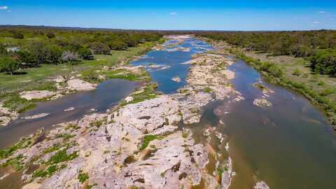 235 W Indian Bend, Llano, TX 78643