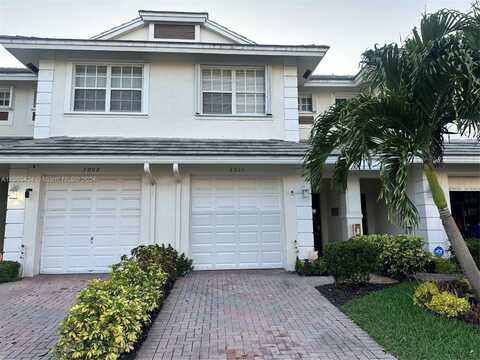 3011 NW 30th Ter, Oakland Park, FL 33311