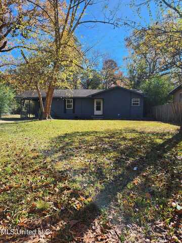 3156 Woodside Drive, Jackson, MS 39212