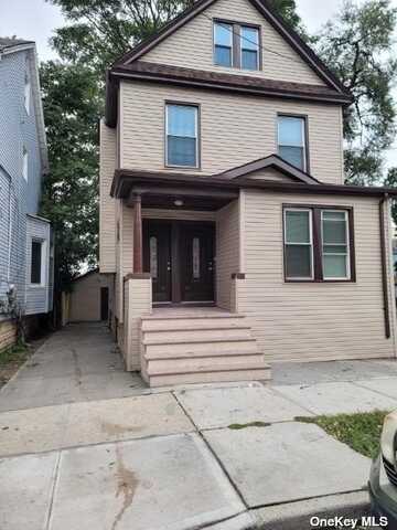 122 Terrace Avenue, Hempstead, NY 11550