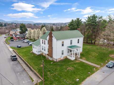 201 TAZEWELL Street, Pearisburg, VA 24134