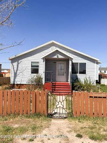 15 TAYLOR AVE Avenue, Marbleton, WY 83113