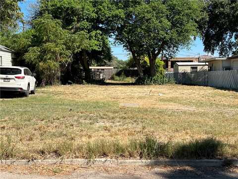 1005 E 5th Street, Alice, TX 78332