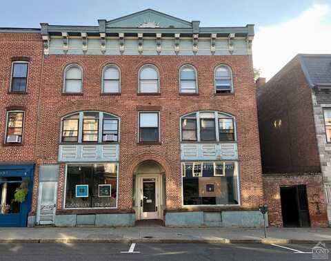 433-24 Warren Street, Hudson, NY 12534