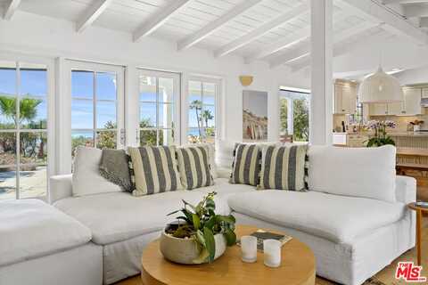 30081 Harvester Rd, Malibu, CA 90265