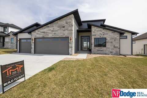 3455 Tree Line Drive, Lincoln, NE 68516