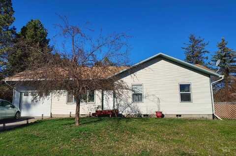 1003 Victoria Court, Moscow, ID 83843