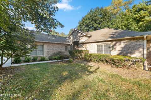 6818 Hunters Tr, Knoxville, TN 37921