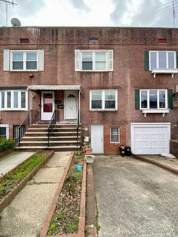 8496 Austin Street, Kew Gardens, NY 11415