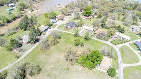 65 McGill Circle, Eufaula, OK 74432