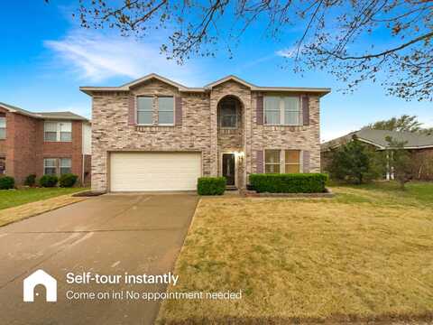 5367 Driftway Dr, Fort Worth, TX 76135