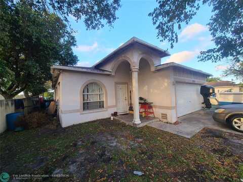 3029 NW 2nd St, Pompano Beach, FL 33069