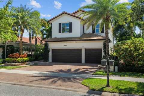 4925 Pacifico Court, Palm Beach Gardens, FL 33418