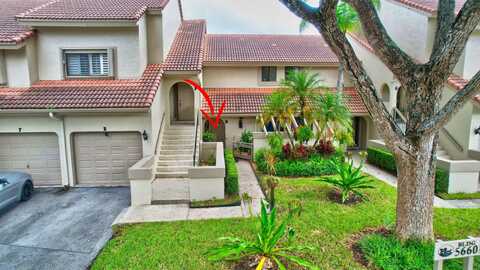 5660 Coach House Circle, Boca Raton, FL 33486