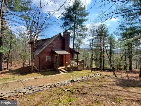 215 POND VIEW LANE, POINTS, WV 25437