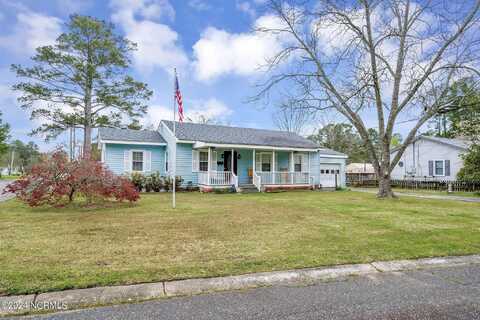 303 Stevens Street, Wallace, NC 28466