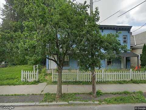 Broadway, RENSSELAER, NY 12144