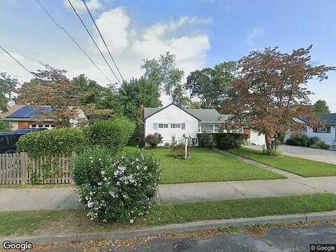 Poplar, CENTRAL ISLIP, NY 11722